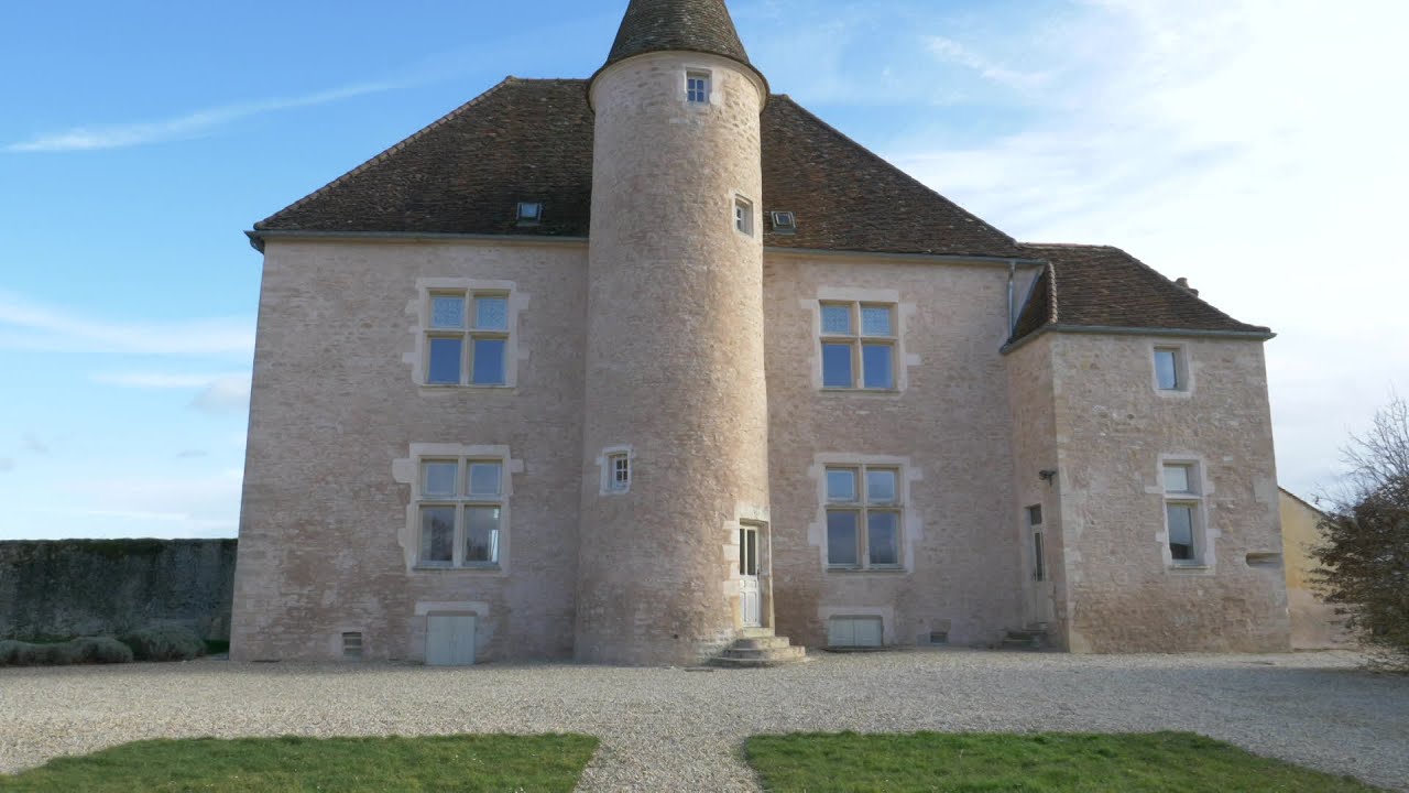 Rendez-vous chez vous &agrave; Corgoloin, au manoir du Petit-Moux (C&ocirc;te-d'Or)
