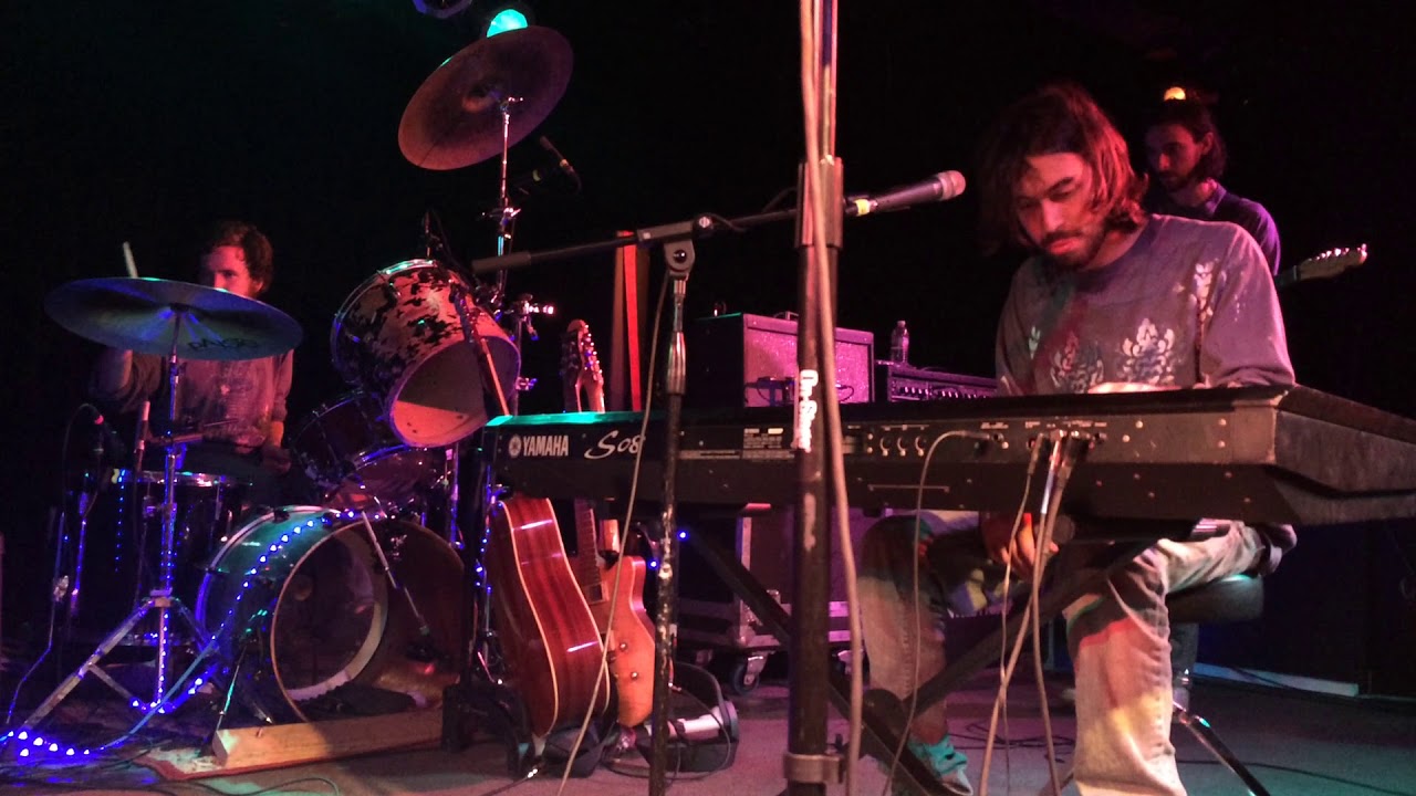 Alex G - Fell live