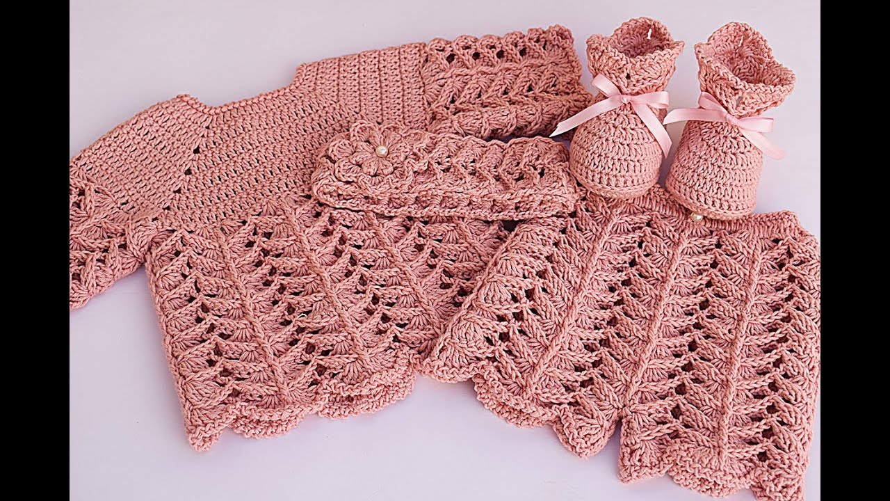 Zapatitos , peucos o escarpines de bebe a crochet muy facil y rapido