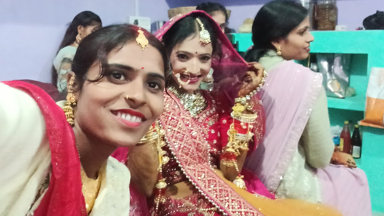 शिवनंदनी बहन सज के आ गई टीका हो रहा है दूल्हा भी आ गया