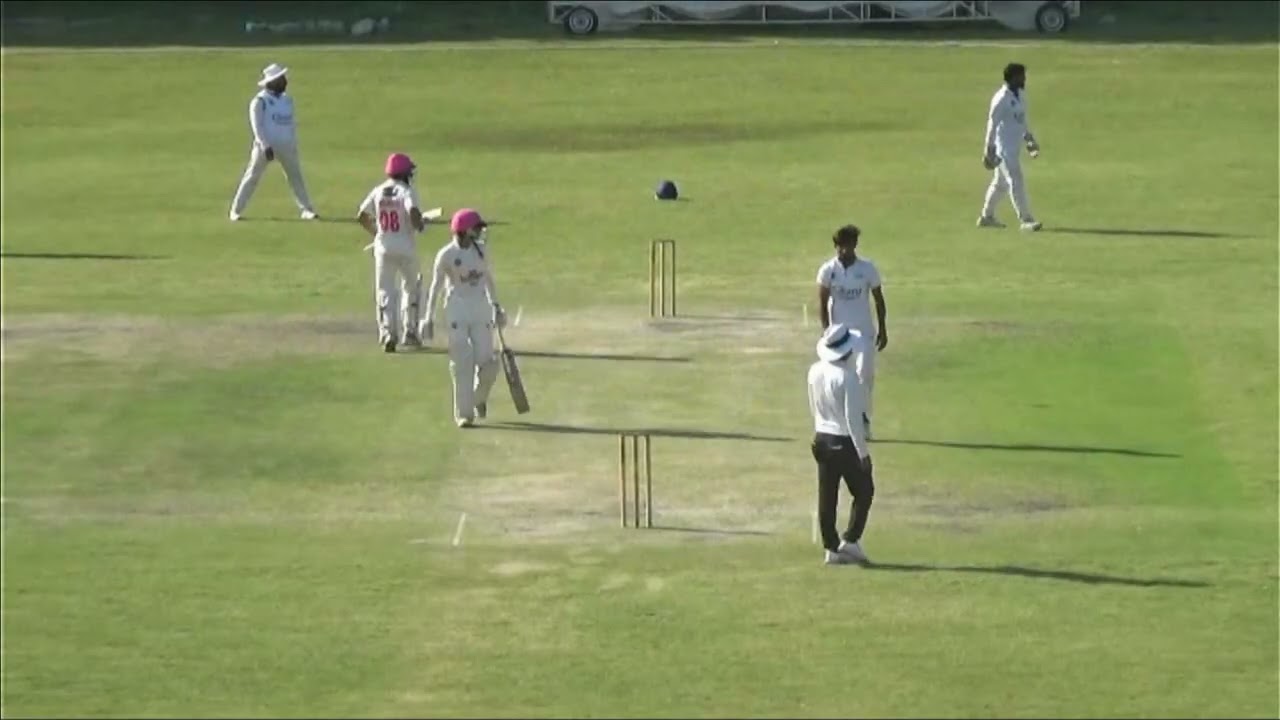 Ali Shabbir bowling in Gani institute of cricket at Lahore next Shoaib Akhtar subscribe my chennel 