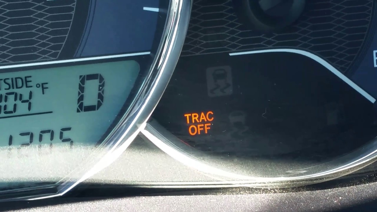 Toyota Corolla Recall  LE 2014 Trac Off