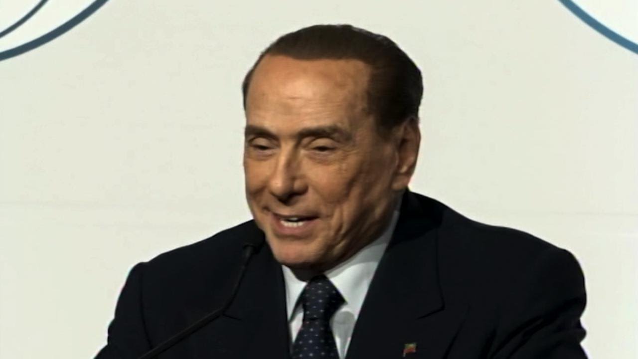 Elezioni, Berlusconi scherza sulle donne e chiede: 