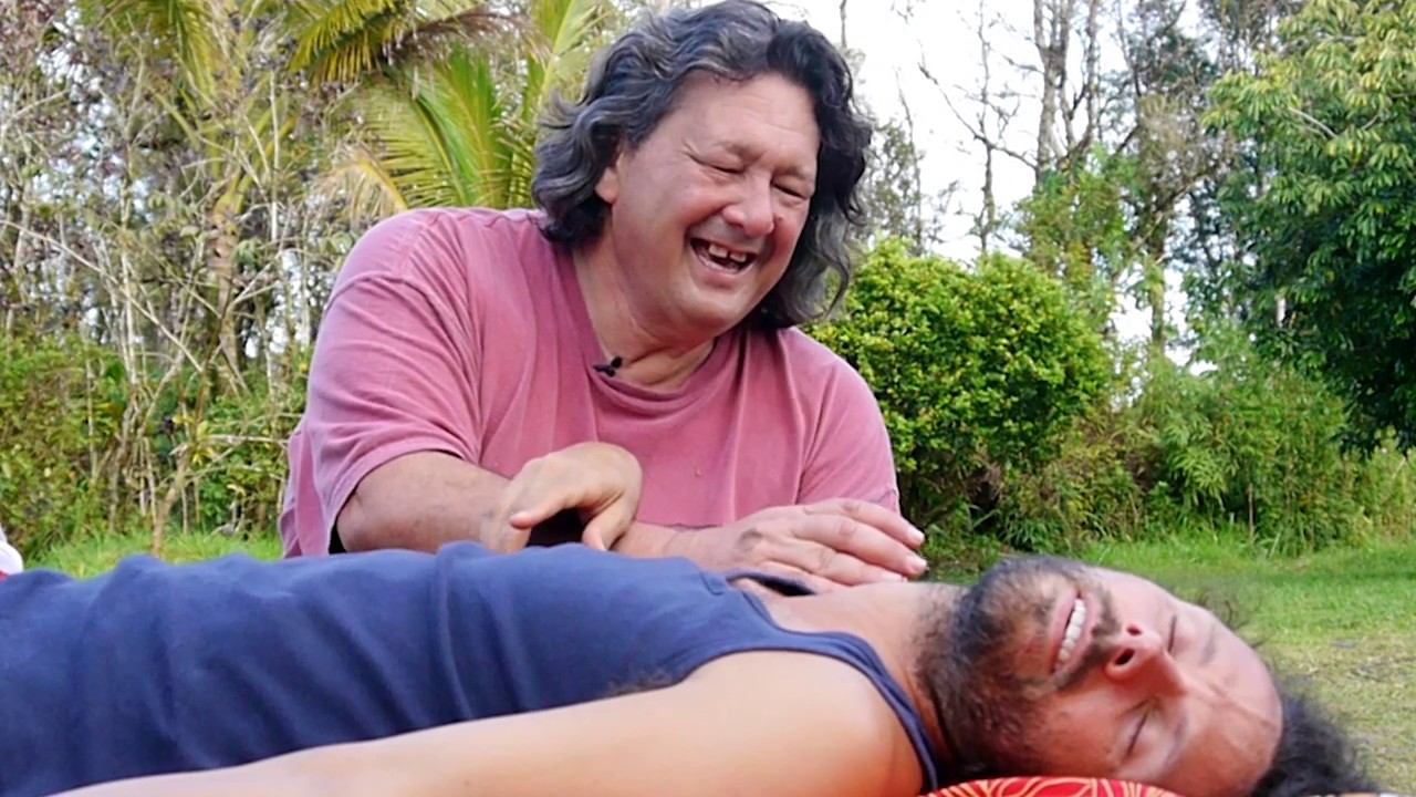 Bone washing in Lomi Lomi Massage - by Harry Uhane Jim