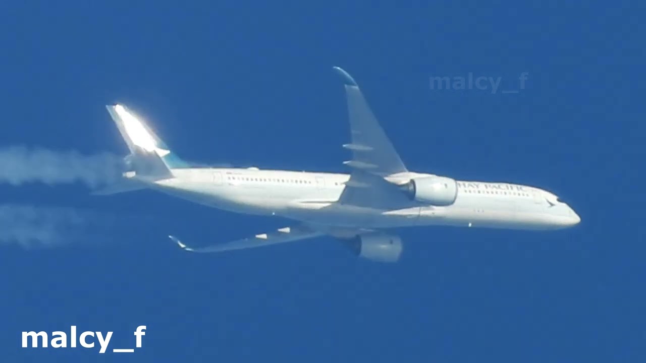 Zooming in on.... Cathay pacific Airbus A350 with Nikon P1000