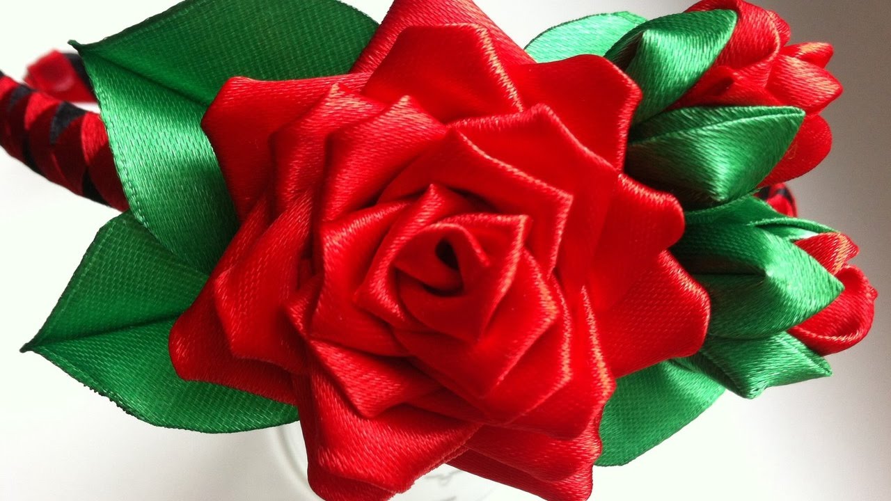 Decoration on the hairband Kanzashi/Red Rose with buds