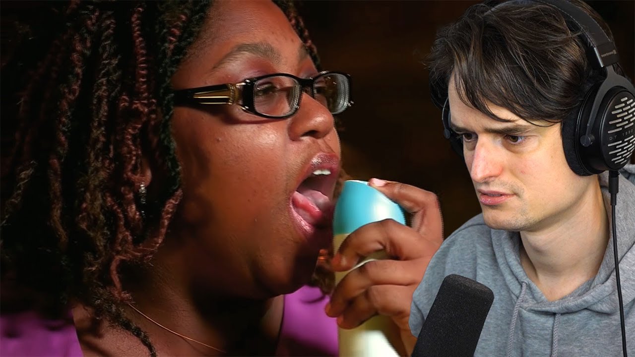 Deze vrouw drinkt luchtverfrisser, zeer frappant