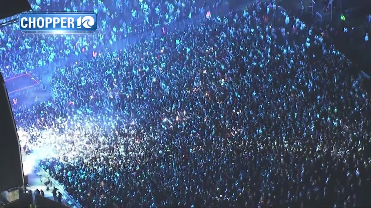 Chopper 10: Flying above Something in the Water 2023