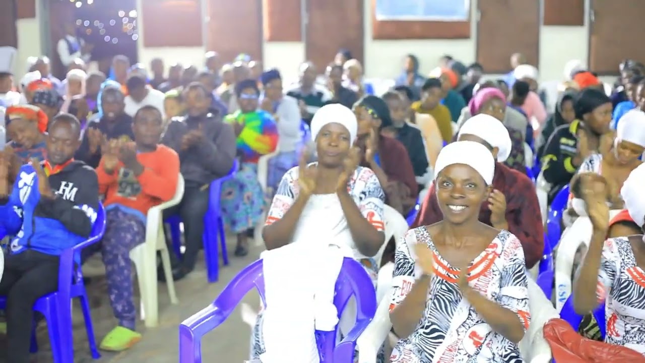 Ev,Rusangiza Atubwiye ko Mu Mwuka Wera Ariho  Harimo Byose Dukeneye