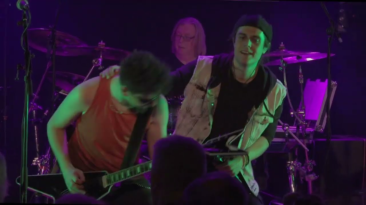 Crazy World Plays Scorpions - Tease Me Please Me (Live @ Spirit of 66 2025)