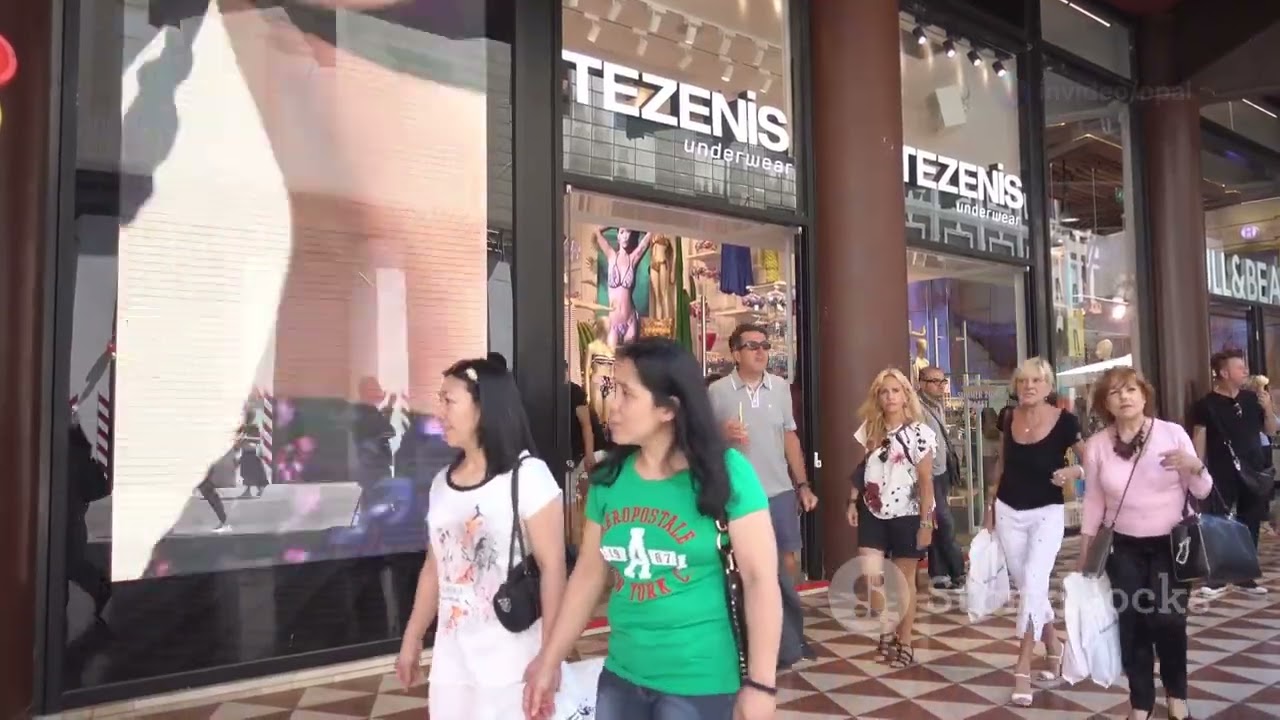 Top Shopping Areas in Milan