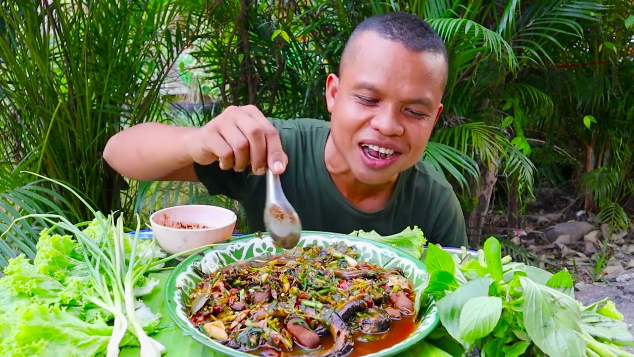 ต้มปลาไหลใสบักขามดิบ ขั่วพริกเผาหอมๆแซ่บๆ