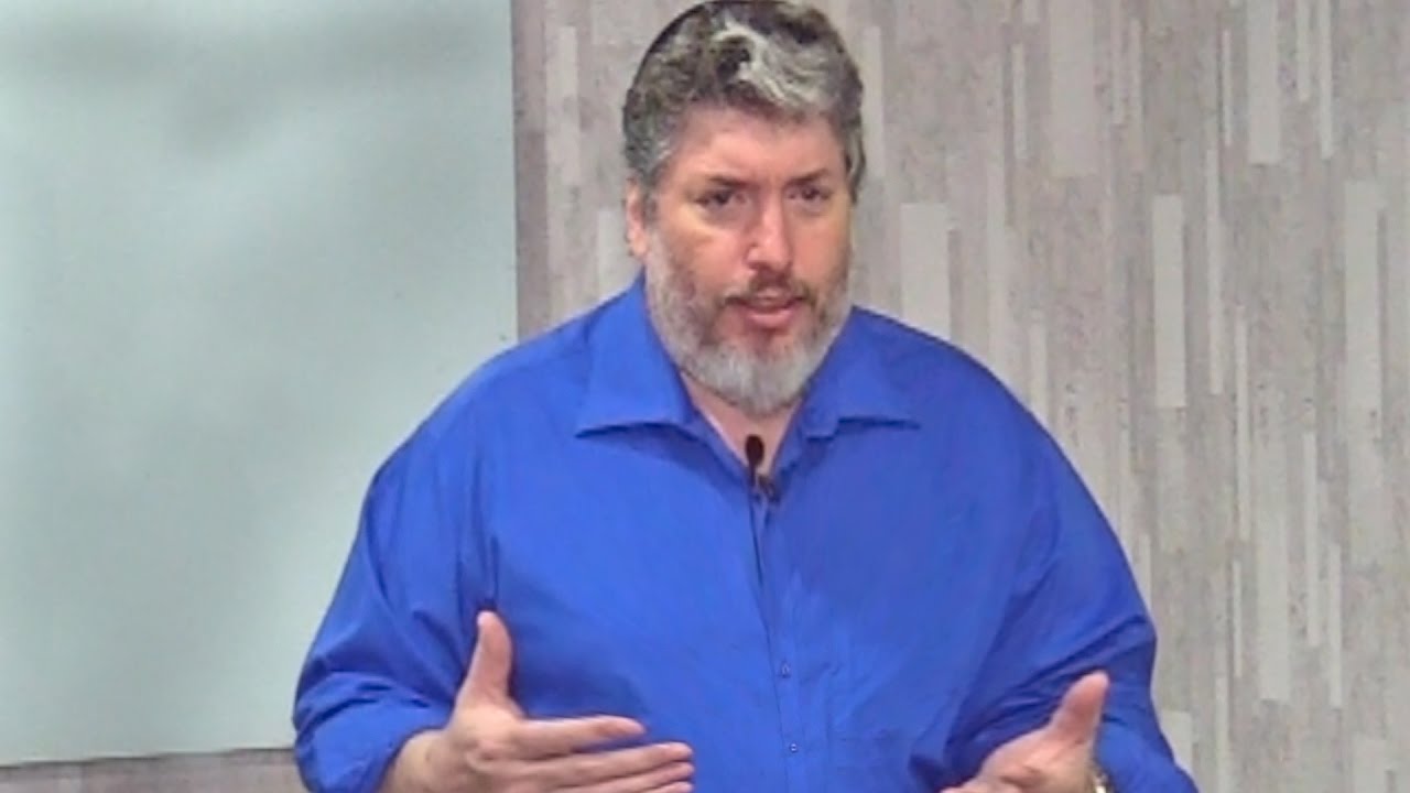 Why Did King Solomon have More than One Thousand Wives and Concubines?  Rabbi Tovia Singer  Responds