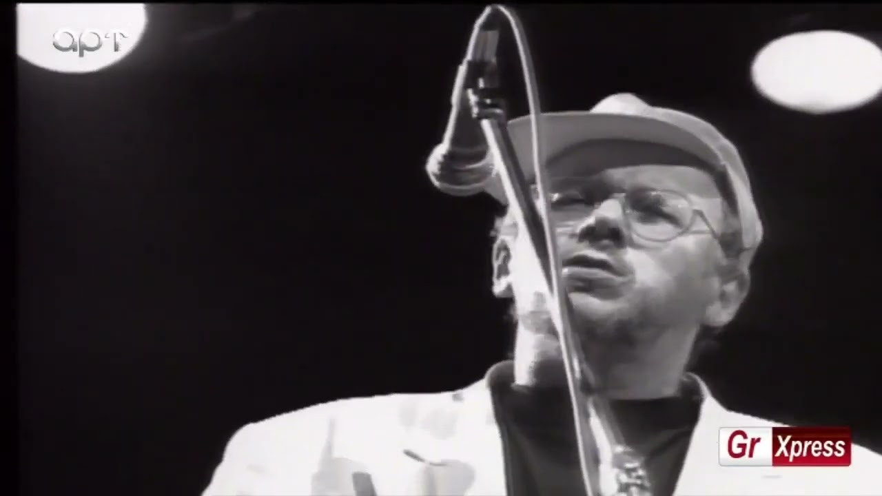 Λάκης Παπαδόπουλος - Τσίχλα δίχως ζάχαρη - Official Music Video