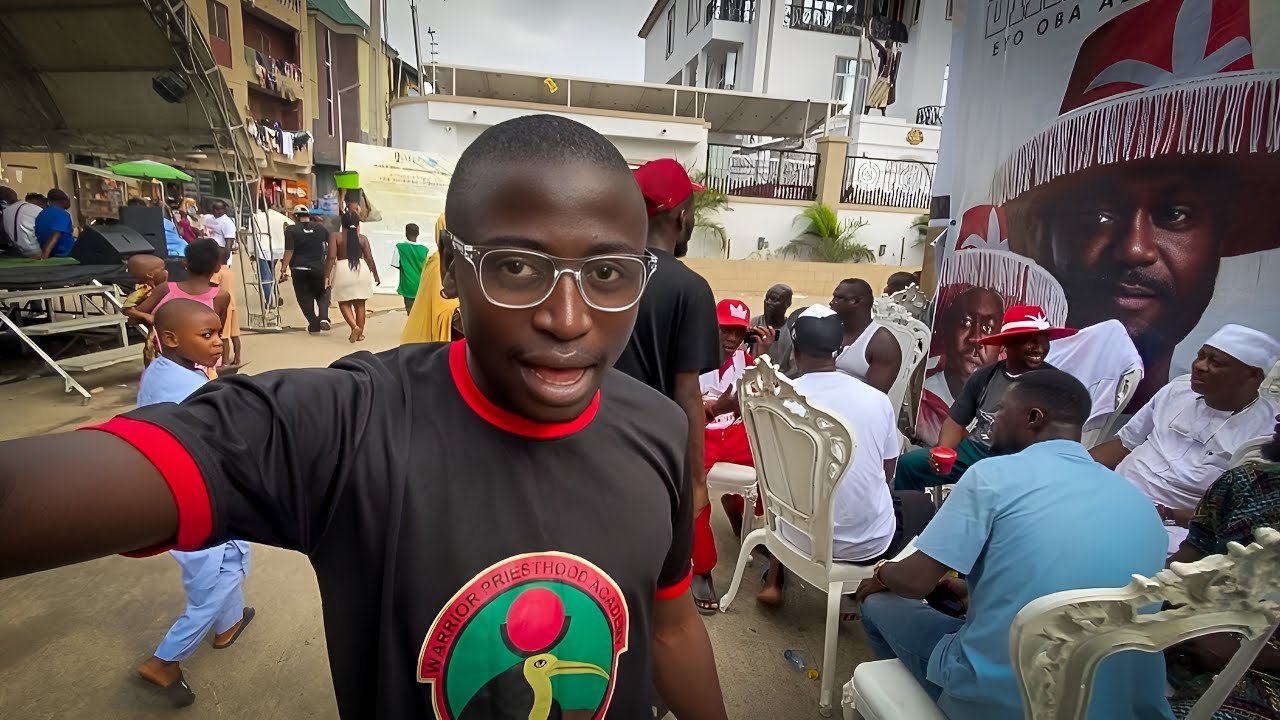 Вот как ощущается фестиваль Eyo в Лагосе!! 🇳🇬