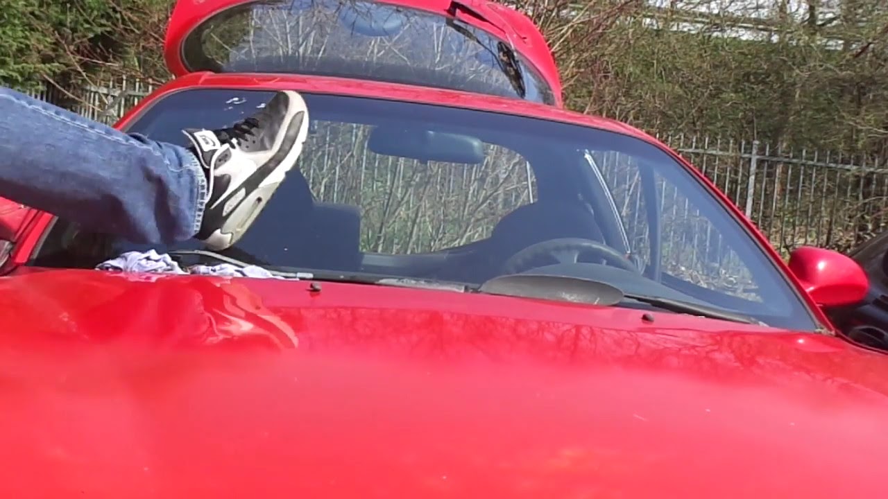 Nike Air Max 90 stomp / crush, kicking car windshield