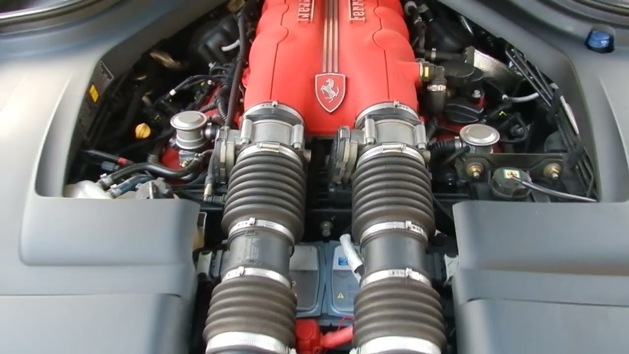 FERRARI CALIFORNIA DCT-MOTORE