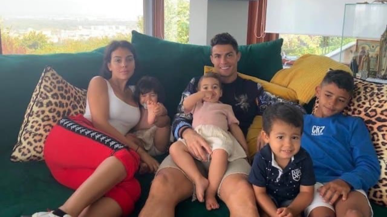 Ronaldo FUNNY Moments With His Family