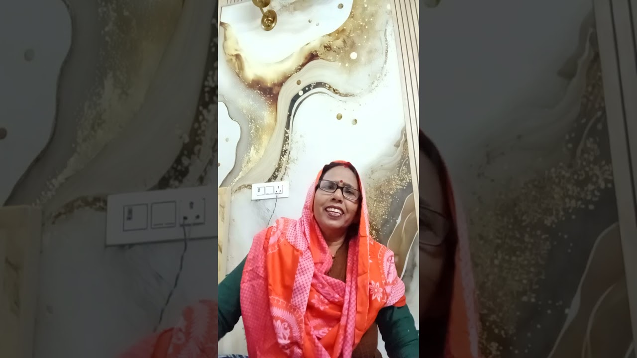 जय शिव गुरुजीजय तुलसी मैया के भजन मेरा मन डोलेबहुत प्यारी भजन एक बार जरूर सुनना 