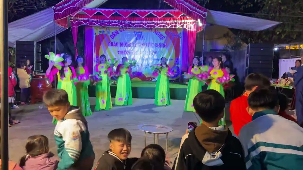 Múa Lễ Hội Đền Chính