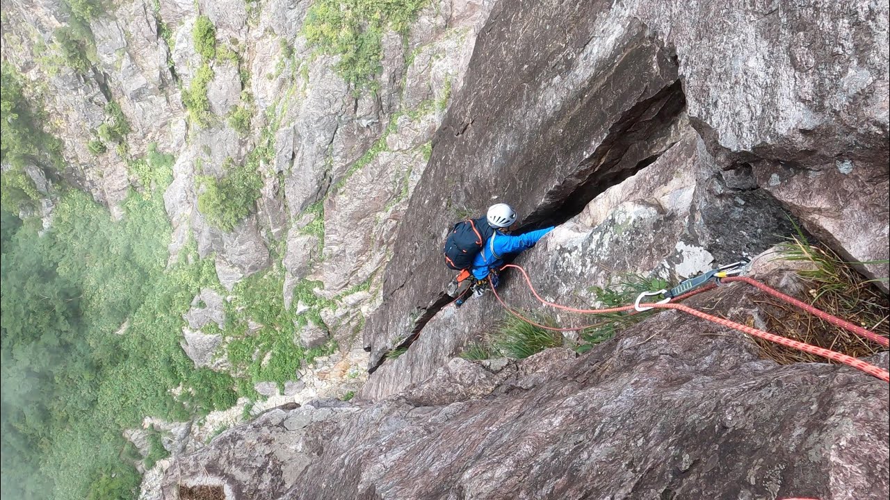 210809 北アルプス錫杖岳 注文の多い料理店ルートをゆく　錫杖前衛壁北沢側フランケ