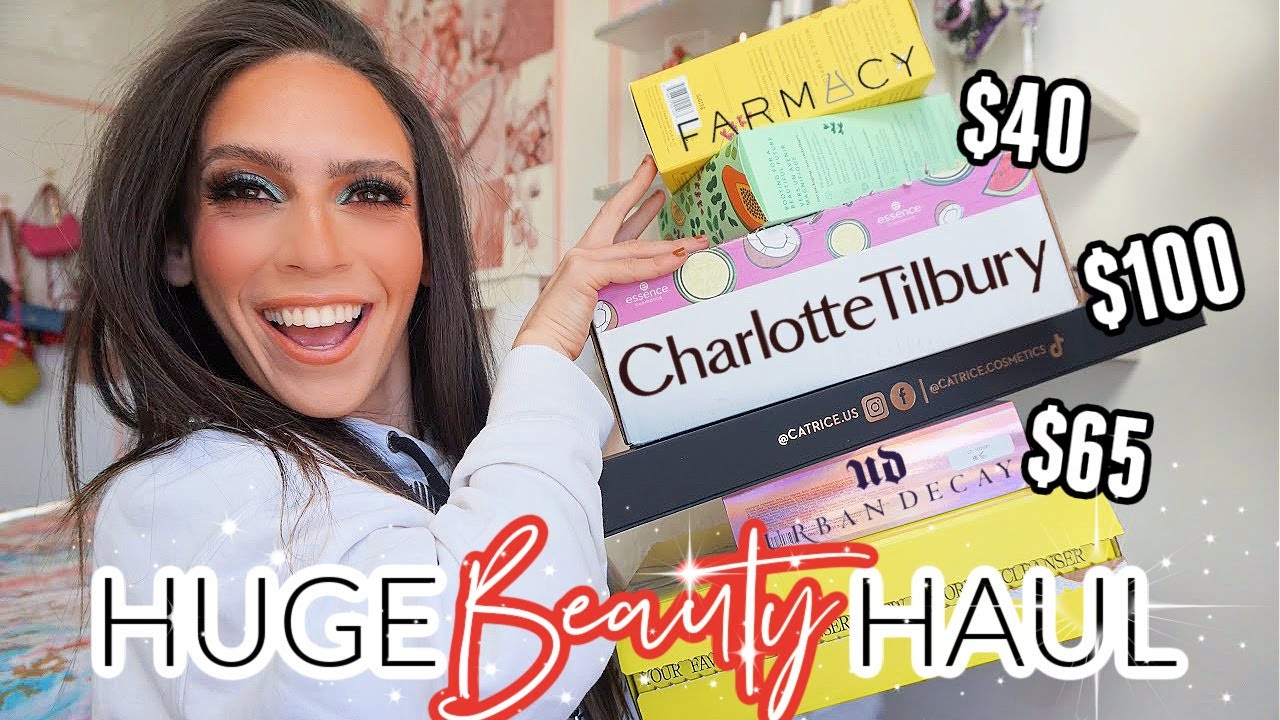 UNBOXING NEW HOLIDAY MAKEUP & SKINCARE PRODUCTS!