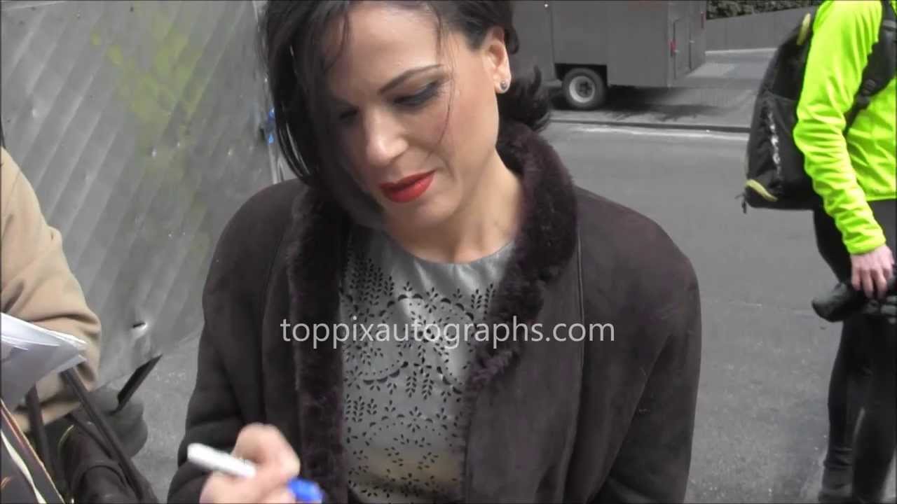 Lana Parrilla - Signing Autographs at  in New York City