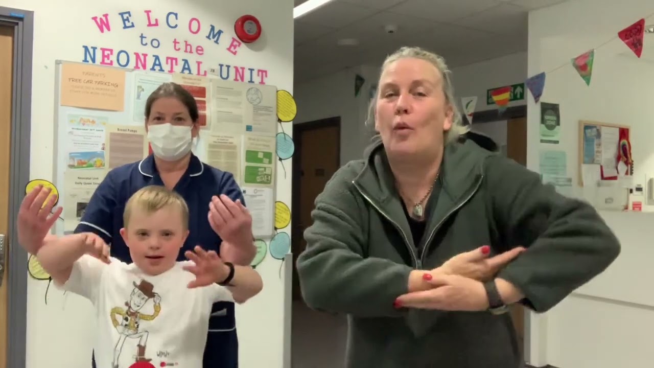 Makaton for ‘MIDWIFE’