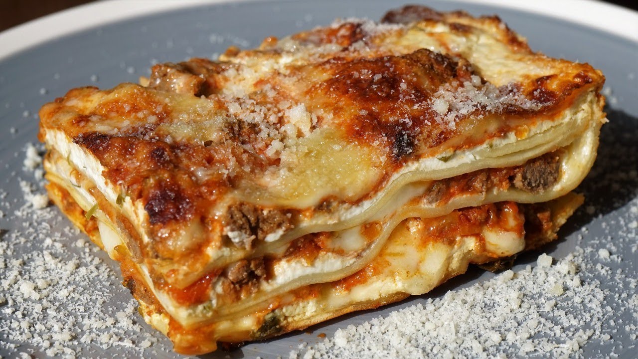 Lasagnes à la Bolognaise - Pâtes et Sauce Bolognaise Maison - Cooking With Morgane