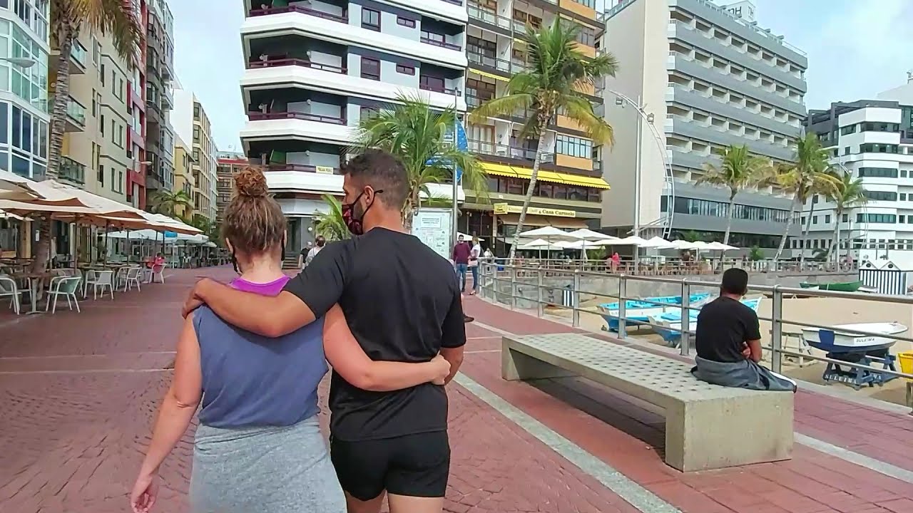 SPAIN. LAS PALMAS. Walking along the beach Las Canteras. From LA PUNTILLA to REINA ISABEL HOTEL.