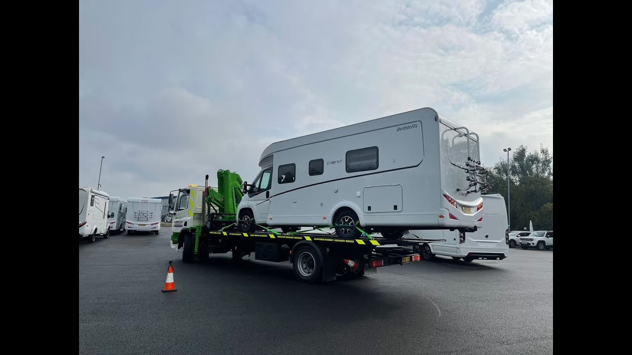 HOW TO RECOVER a BROKENDOWN MOTORHOME FIAT DUCATO, TILT AND SLIDE RECOVERY TRUCK DAF UK TOW TRUCKS!