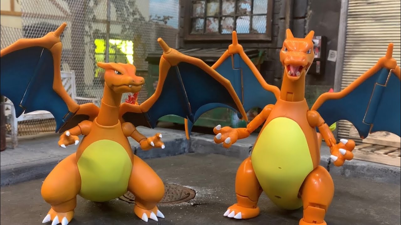 Jazwares POKEMON SELECT CHARIZARD comparison and review!! D Arts vs Jazwares!