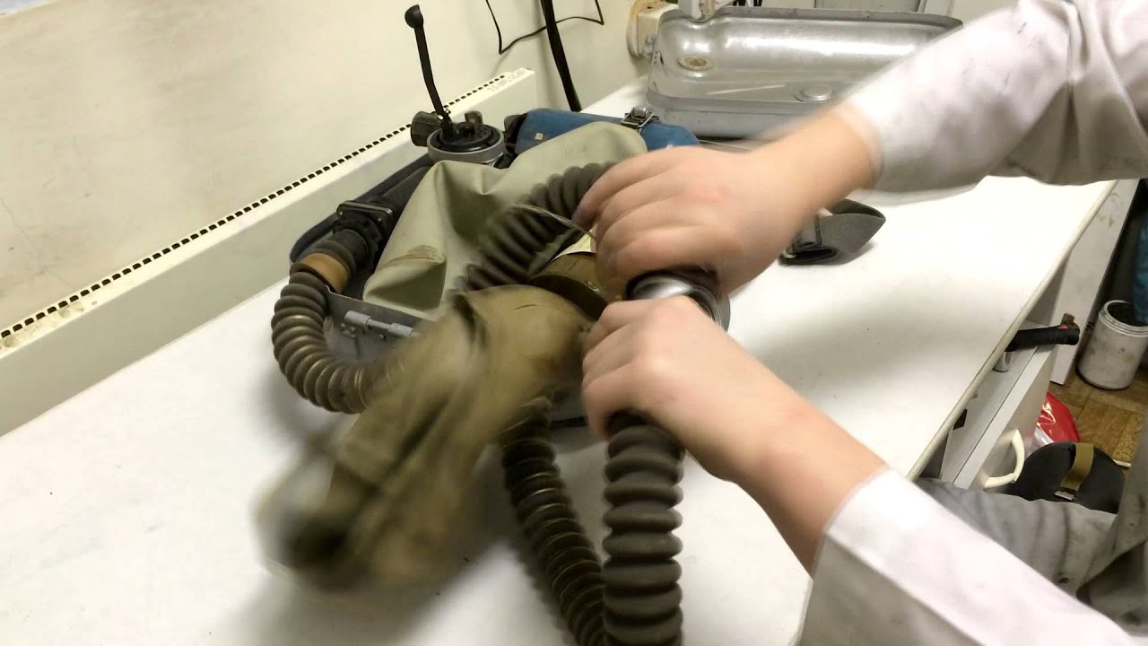 Кислородный изолирующий противогаз КИП-8