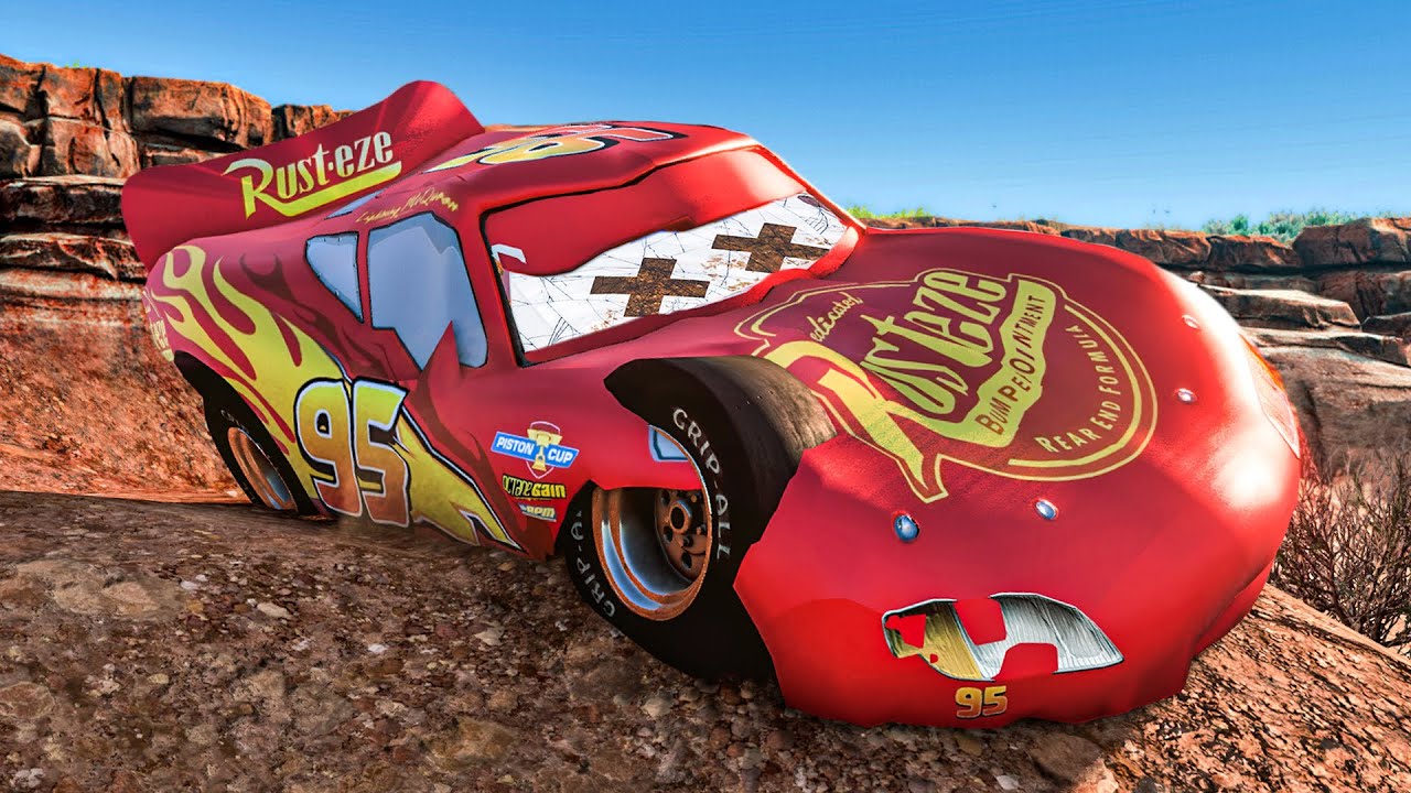 CAPOTEI O RELÂMPAGO MCQUEEN!😵 (BeamNG Drive) ESSE JOGO TEM A FÍSICA ABSURDAMENTE REALISTA!