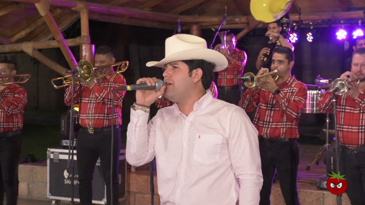 Falsa Ilusión- Herencia De Cosalá (En Vivo Con Banda)