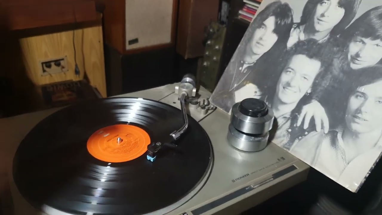 PIONEER TURNTABLE PL 200 DINAMIC SUSPENSION ! DD, SANSUI VINTAGE AMPLIFIER YEAR 1968 ! HOLLIES !