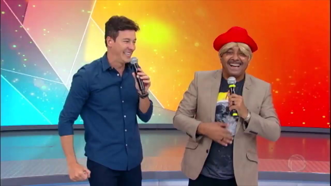 Tiririca responde perguntas picantes e indiscretas no Hora do Faro