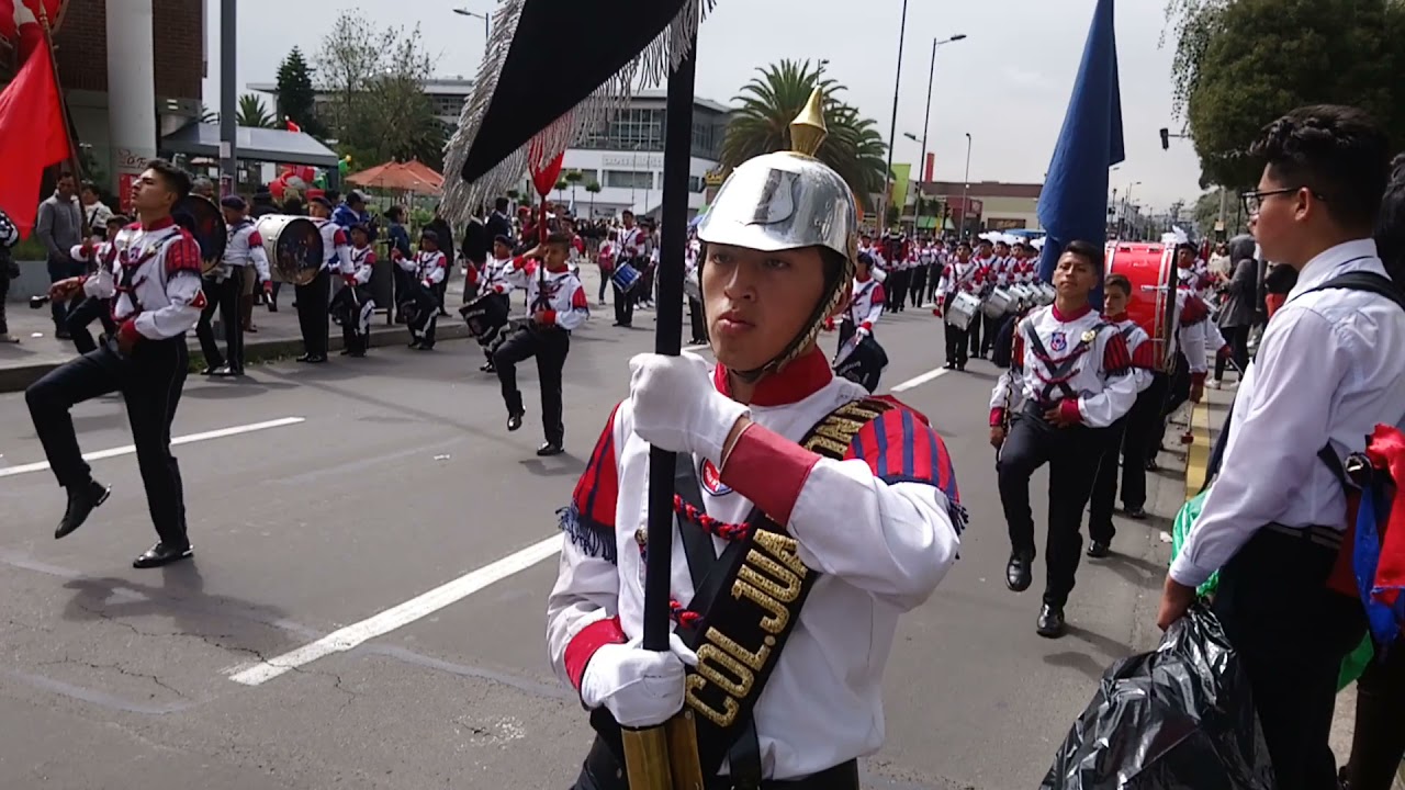 Banda de Guerra Juan Montalvo 2018 (01) Av. Amazonas