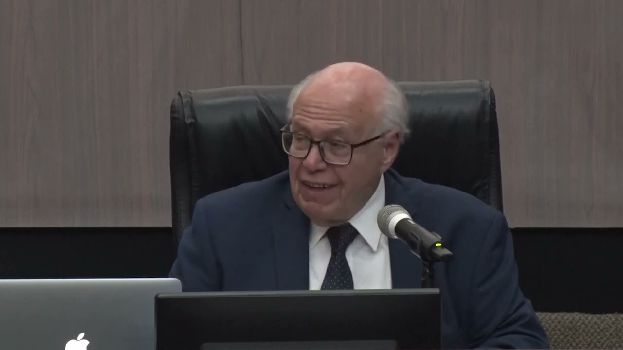 2. Presentaci&oacute;n del Simposio y los participantes. Dr. Jos&eacute; Narro Robles