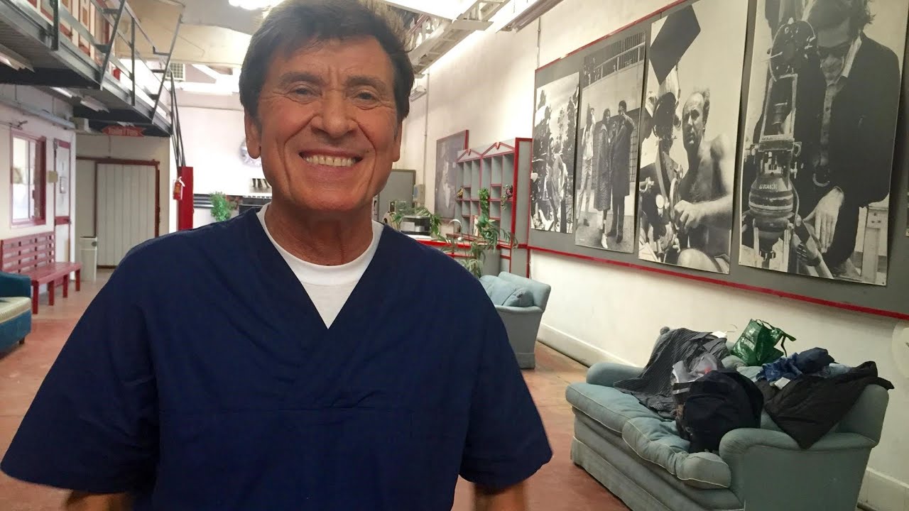 GIANNI Morandi 🌹🎸🌷 C'era un ragazzo TV Show 💜 LIVE  (Prima puntata)