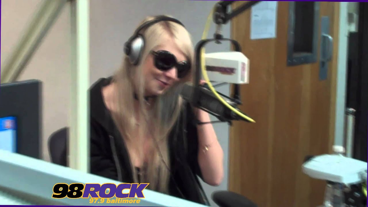 Taylor Momsen LIVE on 98Rock Baltimore #3