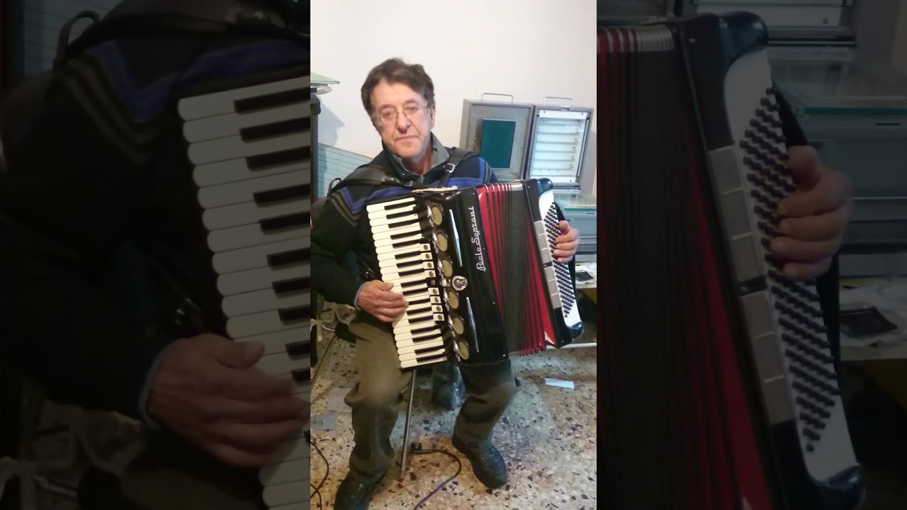 Paolo Soprani 120 bassi 4/5 anni 80 suonata dal maestro Michel La Vita di Bisaccia AV.