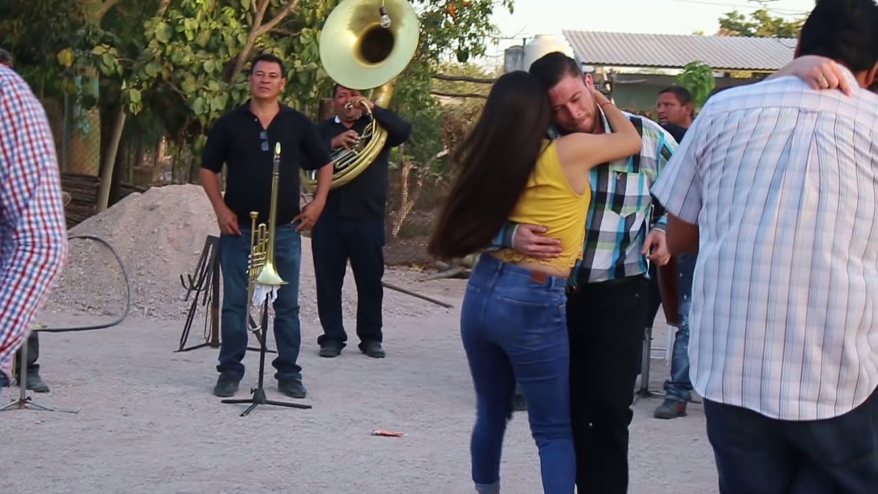 Bailando Banda Sinaloense En El Rancho, Diferente estilos