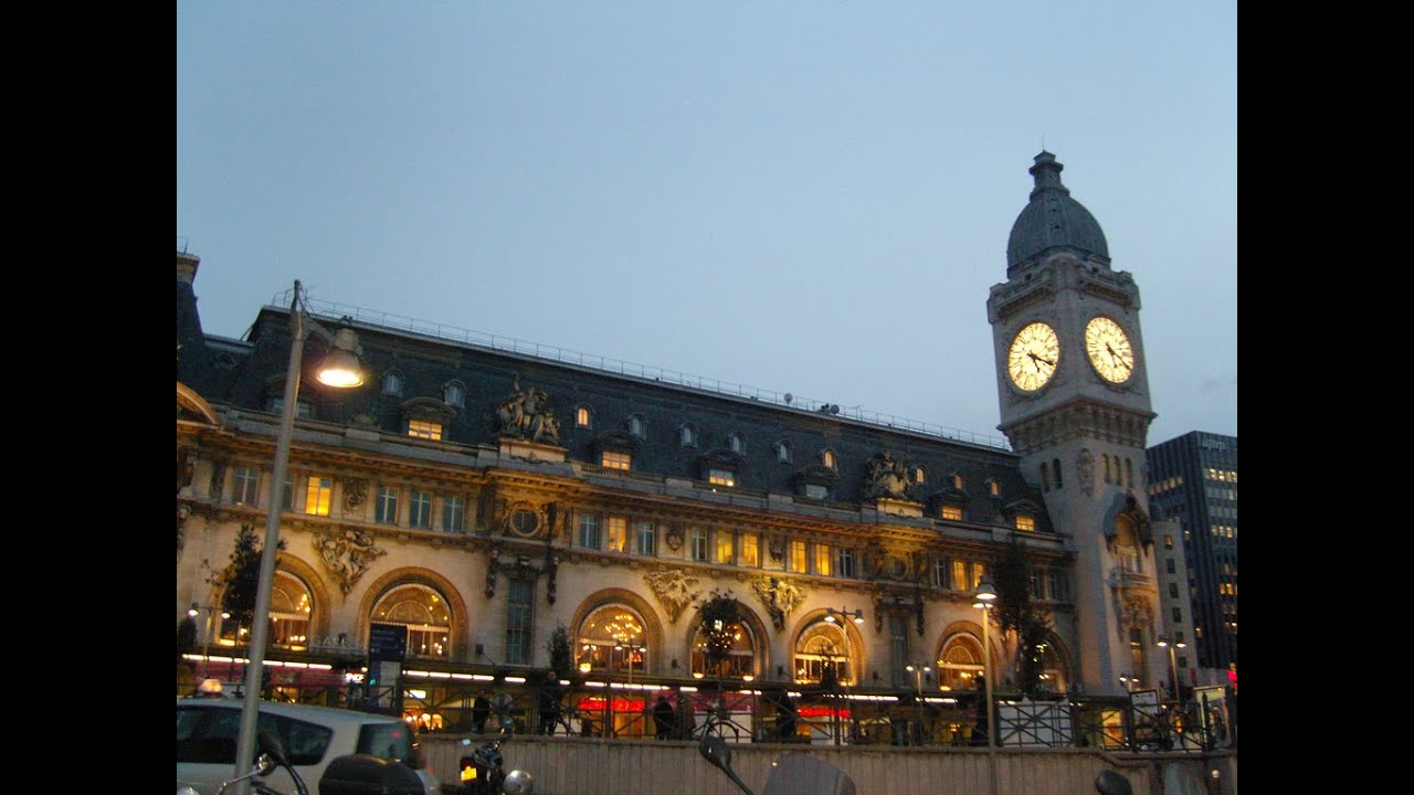 A Walk Around The Gare de Lyon Train Station, Paris