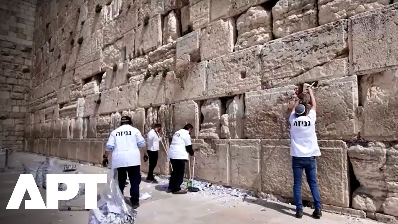 Missiles Over Jerusalem: Sacred ‘Notes to God’ Removed From Western Wall Amid Iranian Threat | APT