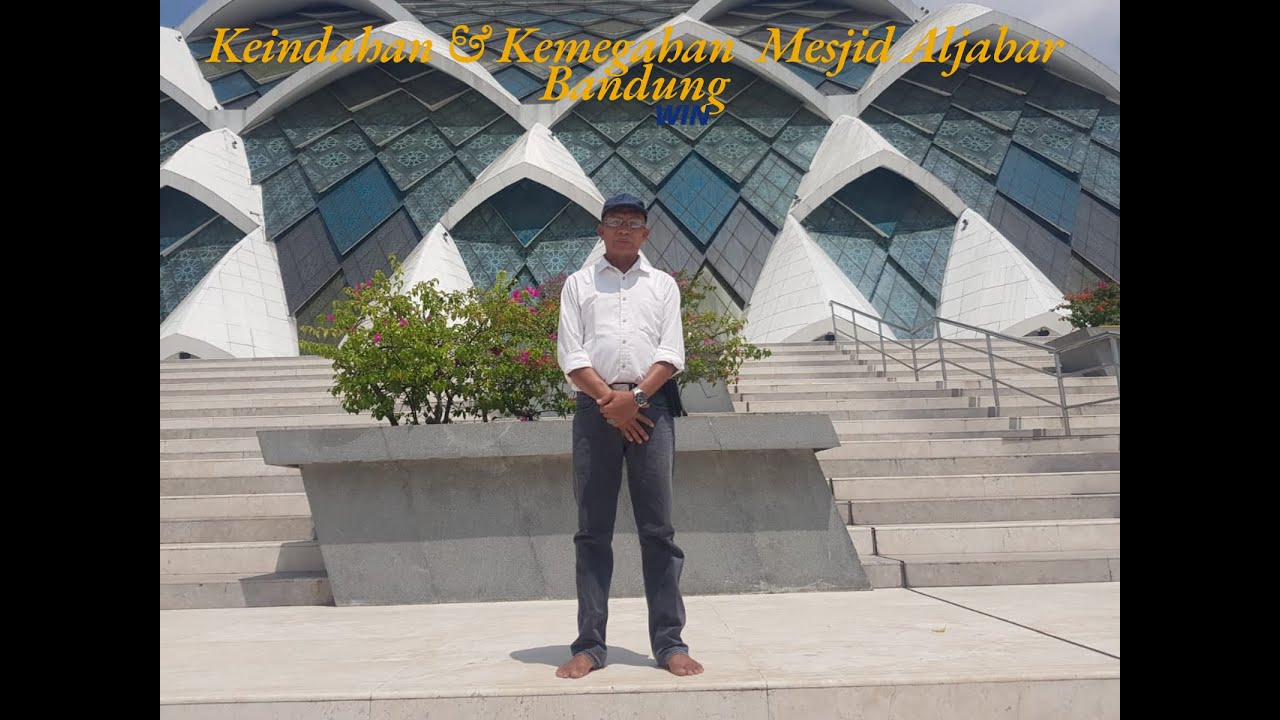 Kemegahan dan Keindahan Mesjid Aljabar Bandung