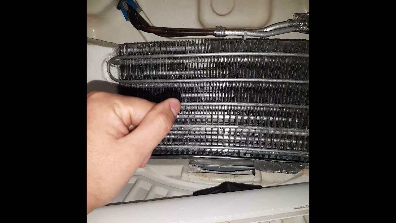 HELADERA WHIRPOOL NO FROST CAE AGUA Y NO ENFRIA ABAJO , MOTIVO