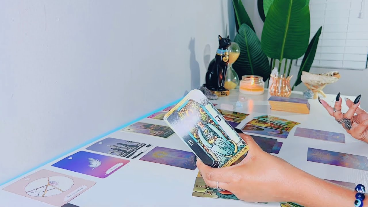 Leo | Their Feelings For You Are Strong! ....But There Is More To This - Leo Tarot Reading