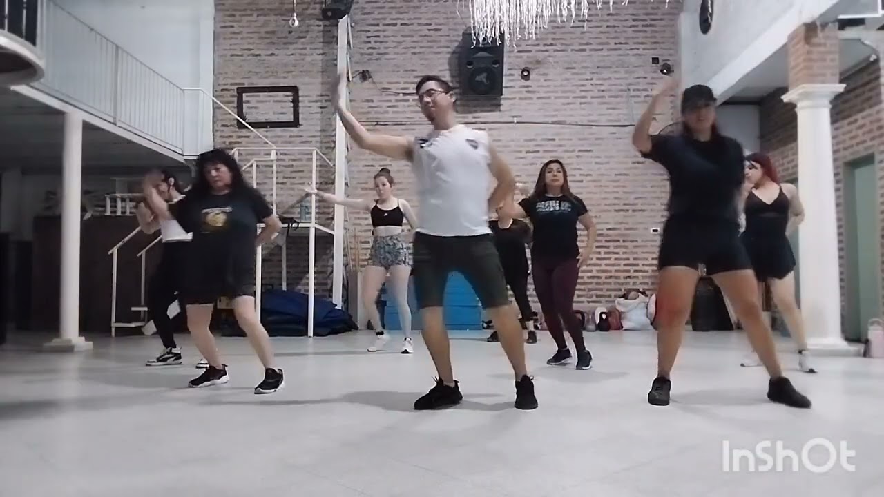 Jornal coreo de a nova  sensaçâo mati perez clase de rocafit