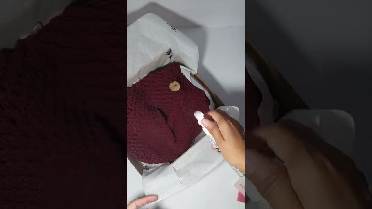 Embalando bolsa para entregar a cliente